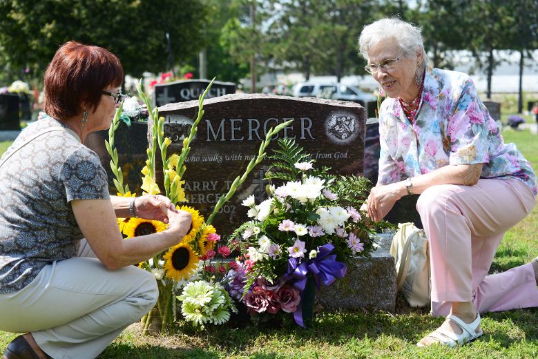 Decoration Day at the Tillsonburg Cemetery Tillsonburg News