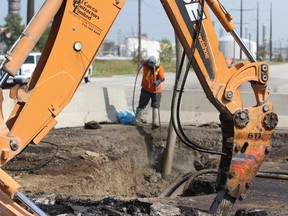 Crews were at work in Sept. 2013 on a Sun-Canadian pipeline at the corner of Vidal St. and Churchill Rd. in Sarnia. PAUL MORDEN/ QMI AGENCY