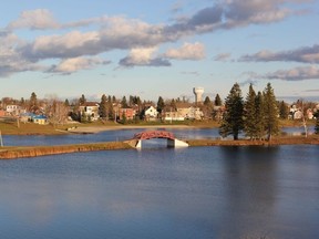 Lake Commando was regarded as the town's most appealing feature from the First Impression Community Exchange volunteers from Hearst.