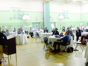 Kelli Saunders from the Lake of the Woods Water Sustainability Foundation speaks to representatives from First Nations, municipalities and businesses at the Ke-Ondaatiziying conference on Oct. 1.