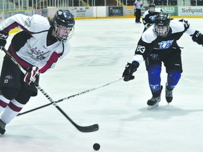 Central Plains Midget AAA Capitals forward Cole McCartan drives to the net during a game against Interlake Oct. 30. (Kevin Hirschfield/THE GRAPHIC/QMI AGENCY).