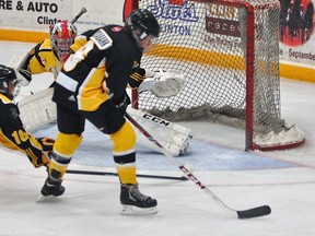 Brett DeJong (6) of the Mitchell Bantams just misses this scoring opportunity during action against Tavistock and the BCH tournament Saturday. The local Meteors lost both games in the tournament, 5-1 to South Huron and 3-1 to Tavistock. ANDY BADER/MITCHELL ADVOCATE