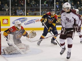 The Erie Otters, pictured here playing against the Peterborough Petes on Dec. 5, 2013, are loading up for a playoff run. But they aren't the only other Western Conference team looking to do the same. Clifford Skarstedt/Peterborough Examiner/QMI AGENCY