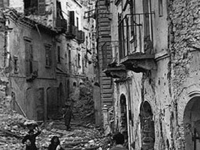 One of the narrow streets confronting the Seaforth Highlanders of Canada as they fought through the western side of Ortona.
National Archives of Canada