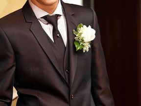 A Gatineau man has pleaded guilty to attempted murder after beating his wife and stabbing her in the face with a beer bottle in front of stunned guests at a wedding.

(Fotolia)