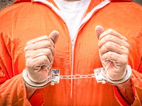 Handcuffed prisoner.

(Fotolia)