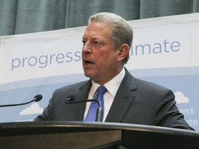 Climate-change crusader Al Gore had a chat with Alison Redford about the oilsands. She couldn't change his mind. (QMI AGENCY/File)