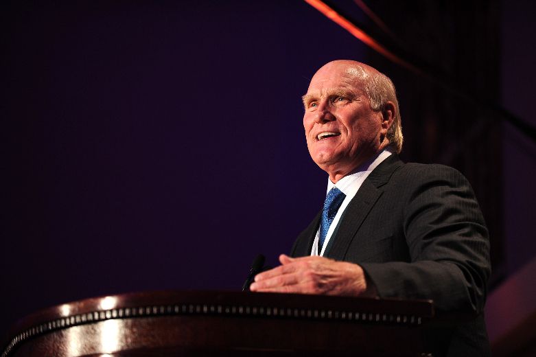 Terry Bradshaw off Fox's Super Bowl coverage after father's death