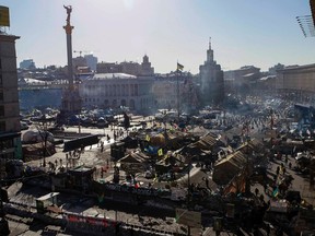 Tents of anti-government protesters are seen at Independence Square in Kiev February 3, 2014.  REUTERS/Gleb Garanich