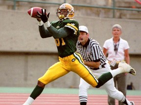 Ed Hervey, who was known for some aerobatics during his years as an Eskimos receiver, is especially drawn to skiing events featuring aerial turns and flips. (Edmonton Sun file)
