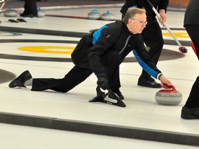 THOMAS PERRY/THE DAILY PRESS
Skip Robbie Gordon, of the Sudbury Curling Club, delivers a skip stone during the opening draw of the Northern Ontario Curling Association Men�s Provincial Championship Thursday at the McIntyre Curling Club. The Gordon rink dropped an 8-7 decision to the Bryan Burgess rink from the Port Arthur Curling Club in an extra end.