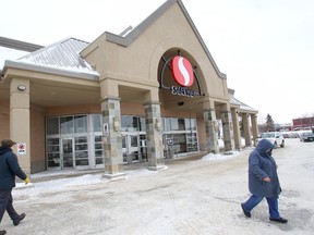 This Safeway at Grant Park is one of four that has been sold to Co-op.  The other three locations sold are; Main at Inkster, Southdale, and Dakota. (CHRIS PROCAYLO/Winnipeg Sun)