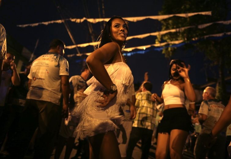 No breast implants, please: Brazil samba school tells recruits