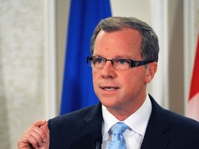 Saskatchewan Premier Brad Wall addresses the media after meeting with the British Columbia and Alberta Premiers in Edmonton December 13, 2011.  (REUTERS FILE PHOTO/Dan Riedlhuber)