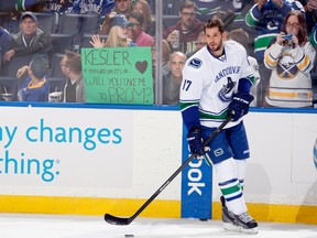 Ryan Kesler of the Vancouver Canucks prior to the game against the Buffalo Sabres at First Niagara Center on October 17, 2013 in Buffalo, New York. (Jen Fuller/Getty Images/AFP)