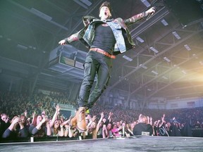 Jacob Hoggard, lead singer of Hedley, performs at the Sudbury Community Arena in 2014 to a packed house.
Gino Donato/The Sudbury Star