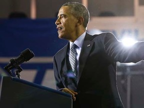 U.S. President Barack Obama delivers remarks on raising the minimum wage at Central Connecticut State University in New Britain, Connecticut March 5, 2014.  REUTERS/Jonathan Ernst