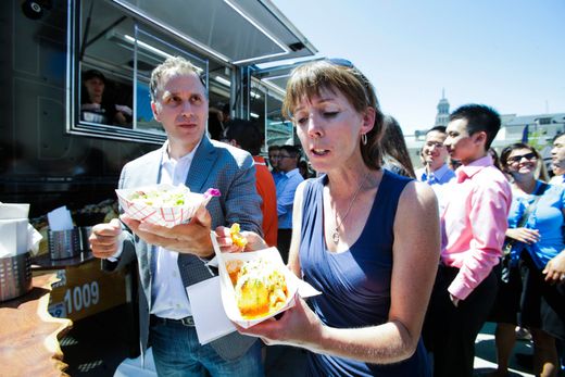 Change Slow In Coming For Toronto S Food Trucks Toronto Sun Change Slow In Coming For Toronto S Food Trucks Toronto Sun