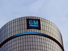 General Motors headquarters in the Renaissance Center is seen in this January 14, 2014 file photo in Detroit.  AFP PHOTO/Stan HONDA