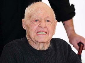 Actor Mickey Rooney in Los Angeles in this August 9, 2013 file photo. REUTERS/Gus Ruelas/Files