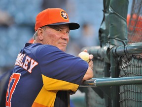 Astros coach Dave Trembley (left) was promised a job if Bo Porter landed a major-league managing position. (Getty Images)