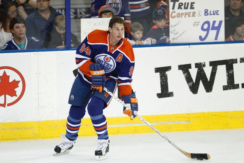 LIVE COVERAGE: Edmonton Oilers Host The Vancouver Canucks | Edmonton Sun