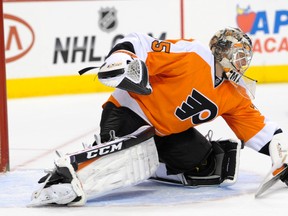 Philadelphia Flyers goalie Steve Mason (35) makes a save against the Pittsburgh Penguins during the third period at Wells Fargo Center last month. (Eric Hartline-USA TODAY Sports)