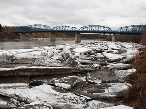 The province has issued a spring runoff advisory for the Alberta plains, including Edmonton, to warn Albertans of potential flooding that could follow the jump in temperatures. (FILE PHOTO)
