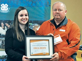 Arrowwood’s Erica Bexte was presented with a UFA 4-H Alumni Service Award certificate by UFA’s Rudy Nordin on April 7 at the UFA store in Vulcan. Bexte received a $2,000 UFA gift certificate in recognition of demonstrating leadership through community involvement and volunteer work. Bexte, a University of Lethbridge student, was a member of the Arrowwood River Wranglers 4-H club and Arrowwood Beef 4-H club for a total of nine years.
Stephen Tipper Vulcan Advocate