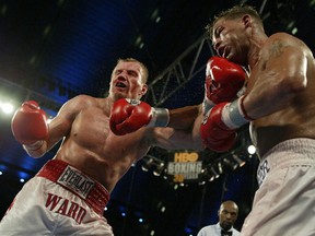 Arturo Gatti (right) has never been inducted in Canada's Sports Hall of Fame even though he was involved in four of Ring Magazine's fight's of the year. (Al Bello/Getty Images Files)