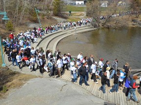 Jim Moodie/The Sudbury Star          
Hundreds hit the boardwalk at Bell Park on Sunday for the RBC Hike for Hospice Palliative Care, which raised over $150,000.