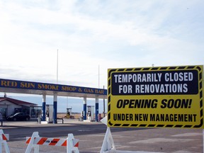 Roseau River Chief Ken Henry Jr. speaks at a press conference announcing the shutdown of the Red Sun Smoke Shop & Gas Bar on Hwy. 6, May 1, 2014. (GLEN HALLICK/QMI Agency)