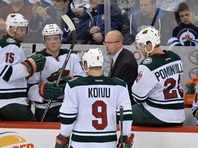 Minnesota Wild head coach Mike Yeo directs some of his players. (Fred Greenslade/USA TODAY Sports)