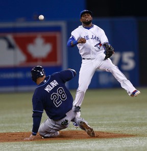 Navarro, Reyes homer in Blue Jays' victory over Red Sox