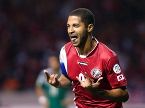 Costa Rica's Alvaro Saborio celebrates his goal against Mexico  during their 2014 World Cup qualifying soccer match at the national stadium in San Jose October 15, 2013. (REUTERS)