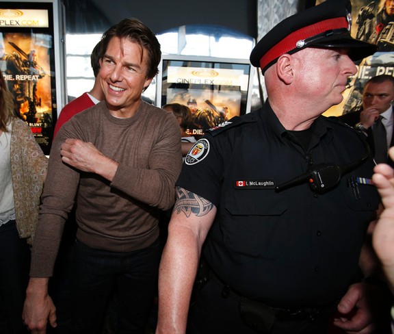 does tom cruise live in toronto