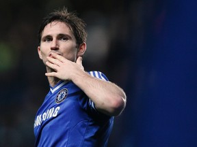 Chelsea's Frank Lampard acknowledges the crowd following their FA Cup match against Stoke City at Stamford Bridge in London January 26, 2014. (REUTERS/Stefan Wermuth)