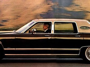 No American-built car was larger than Lincoln Continental in 1978. The 1979 featured few changes, and was almost 20 feet in length.