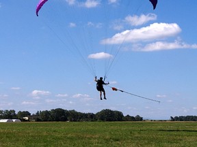 paraglider high-res