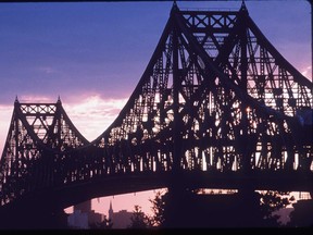 The Jacques Cartier Bridge at sunset from lle Sainte-Helene, Montreal.  (QMI Agency)