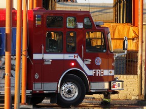 An Edmonton fire rescue truck. (TOM BRAID/EDMONTON SUN FILE)