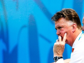 Netherlands coach Louis van Gaal looks on during his side's World Cup Round of 16 game against Mexico at Castelao Arena in Fortaleza, Brazil, June 29, 2014. (DOMINIC EBENBICHLER/Reuters)