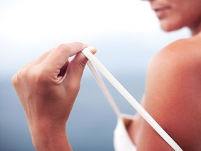 Sunscreen does not fully protect against melanoma risk: Study (Fotolia)