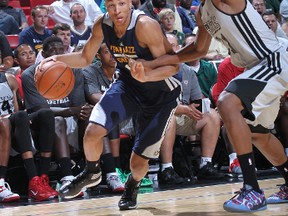 Utah’s Dante Exum (left) has been showing off his ball-handling ability and court vision at Summer League in Las Vegas. (AFP