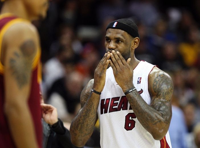 LeBron James Dethrones Michael Jordan As Most Popular U.S. Athlete ...