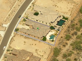 An aerial shot of Winnipeg Mayor Sam Katz's sprawling 4,400-square-foot mansion in Scottsdale, Arizona. (WEB PHOTO)