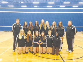 The 15U Manitoba Gold volleyball team, featuring Portage la Prairie’s Calista Sainsbury (top row, third from right) and MacGregor’s Shailyn Boschman (holding ball in bottom row on right), finished sixth at the 16U Western Elite Volleyball Championships in Edmonton last weekend. (Submitted photo)