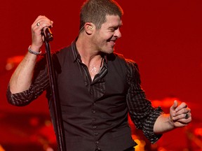 Robin Thicke at Casino Rama July 26, 2014. (Peter Turchet/Special to the Sun)