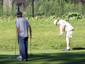 Golfers hole out at Kildonan Golf Course. Gord Steeves' plan to sell off city-owned courses like Kildonan to help pay for road repairs is an idea worth exploring, writes Tom Brodbeck. (BRIAN DONOGH/WINNIPEG SUN FILE PHOTO)