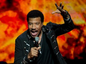 Lionel Richie had them singing all night long at the Budweiser Gardens Thursday night and earlier this week in Toronto and Montreal. (PIERRE-PAUL POULIN/QMI Agency)